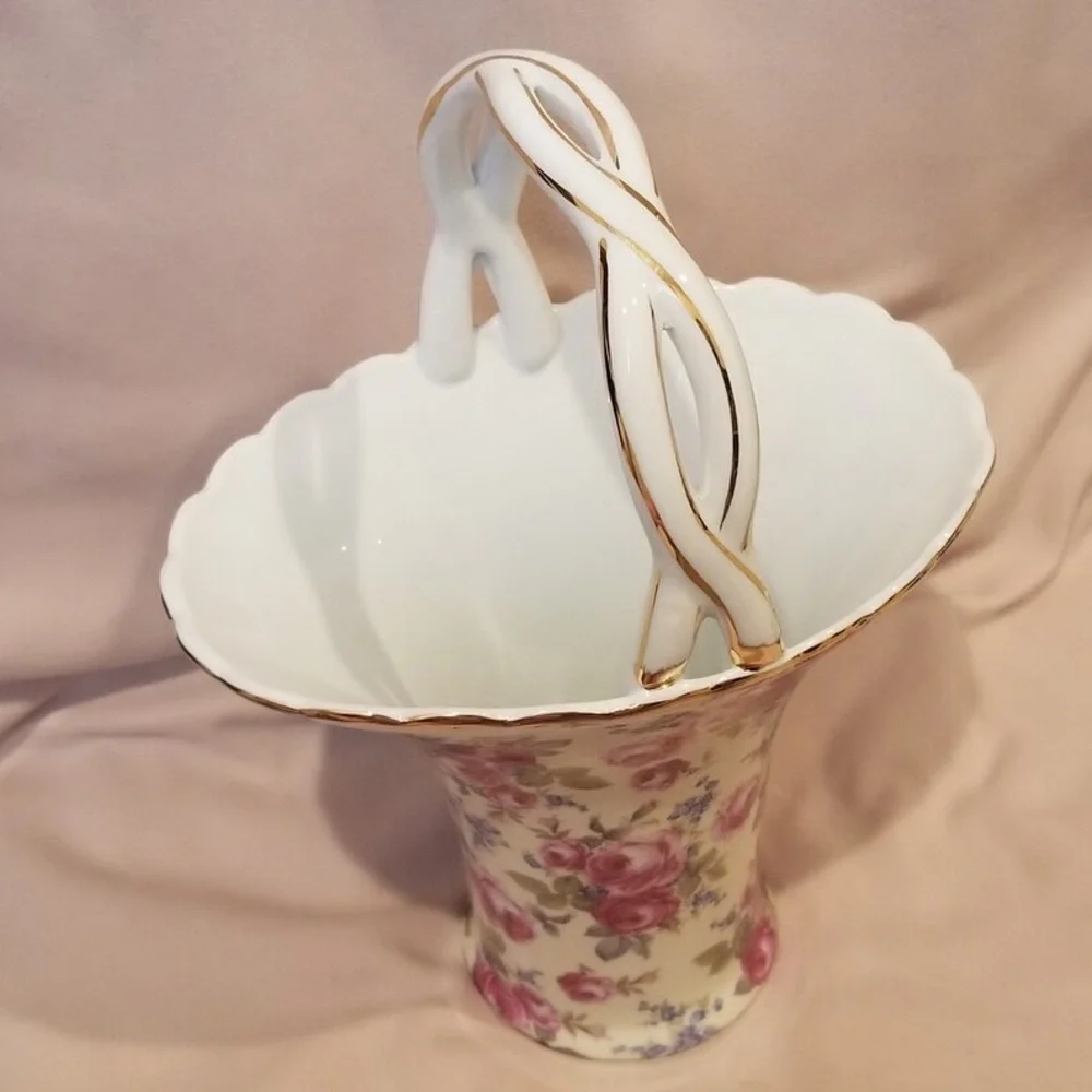La Dolce Vita by JA Designs Flower Vase with Gold Rim
